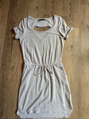 WHBM Casual Drawstring Waist Short Sleeve Dress - Light Heather gray